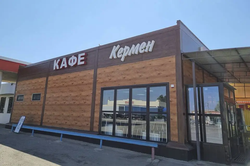 ПК «Веста» объявляет о начале монтажа быстровозводимого кафе 8 х 15 х 5.4 из ЛСТК с необычным дизайном в г. Элиста, Россия