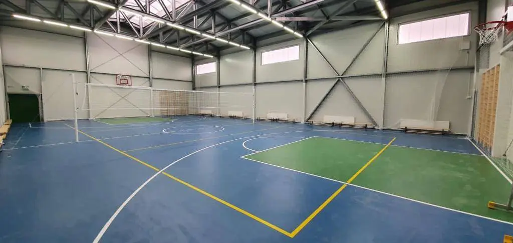 ПК Веста объявляет о завершение монтажа быстровозводимого спортивного зала 15х30х6 в селе Сары-Баш, Крым, Россия