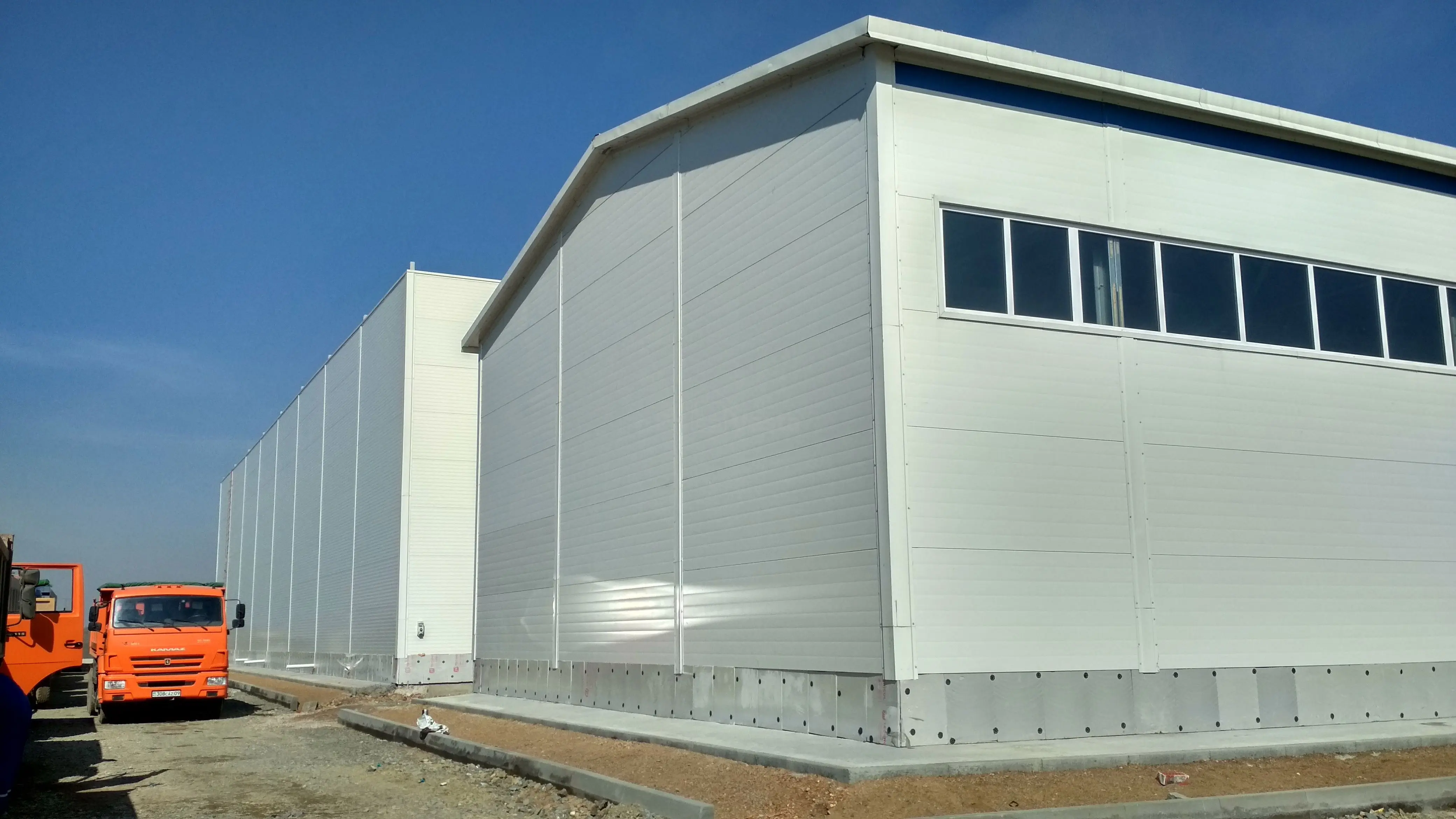 ПК Веста объявляет о завершение монтажа быстровозводимого промышленного комплекса/Складов 42Ш х 48Д х 11В по изготовлению дорожной плитки в г. Астана, Казахстан