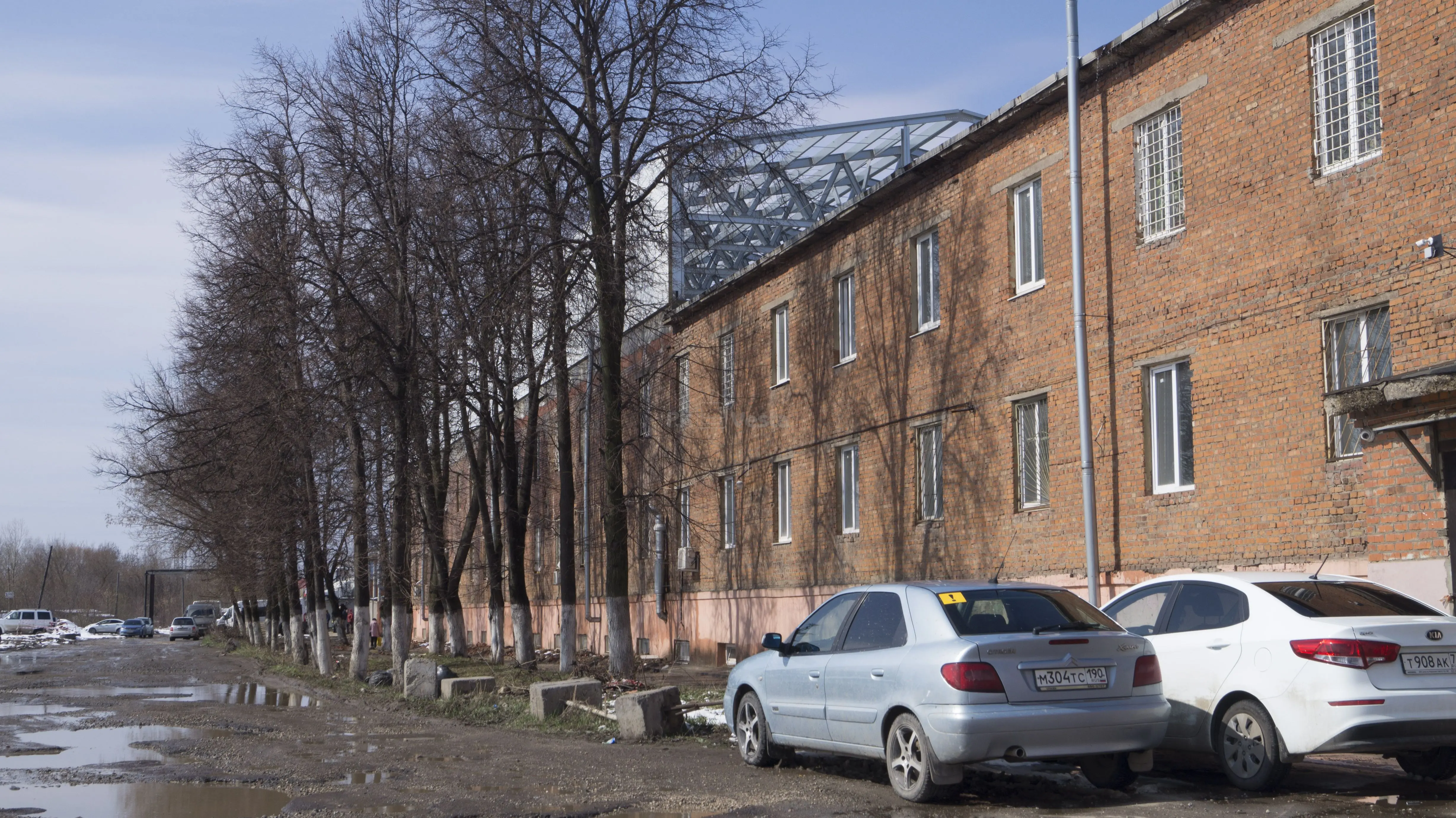 ПК «Веста» объявляет о начале монтажа быстровозводимой надстройки 15 х 70 х 3.3 из ЛСТК для третьего этажа старого здания под техническую зону, склады и офисы в г. Тула, Россия