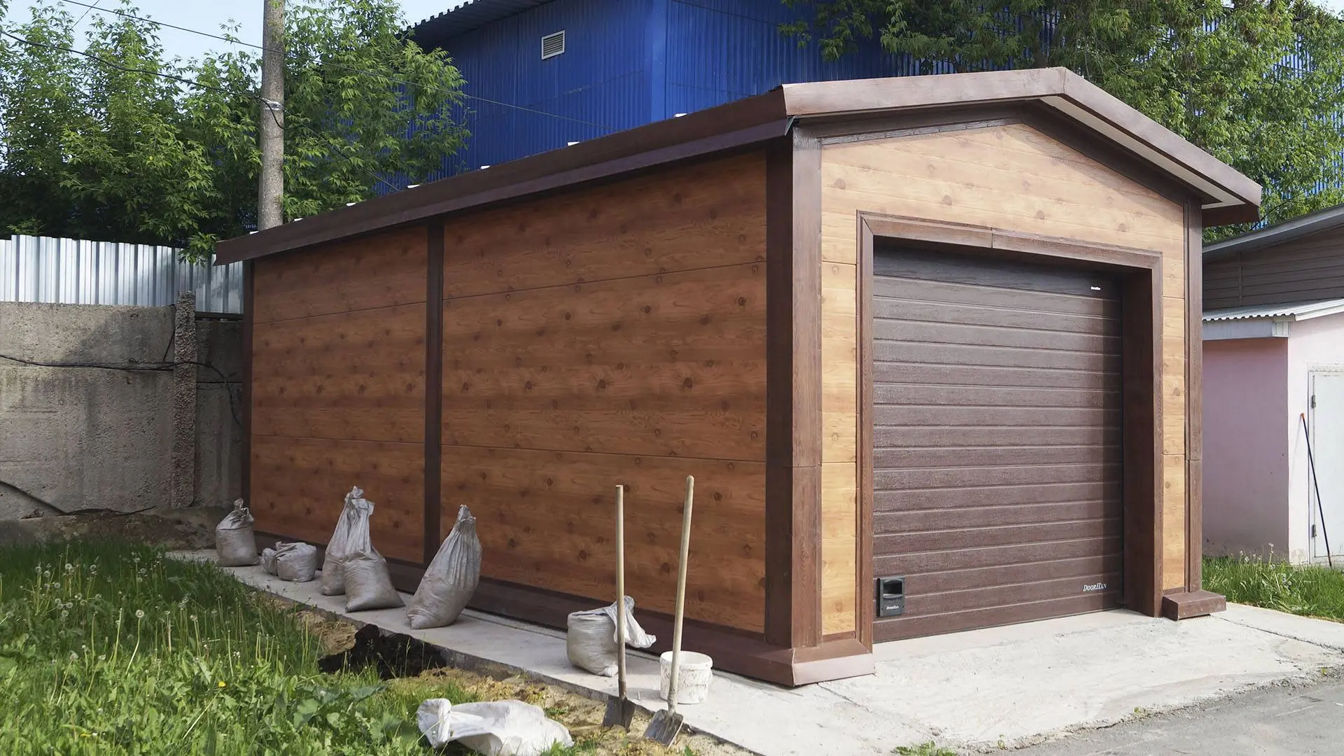 ПК Веста объявляет о завершении монтажа быстровозводимого show-room для пряников 5х25х3 из ЛСТК в г. Тула, Россия