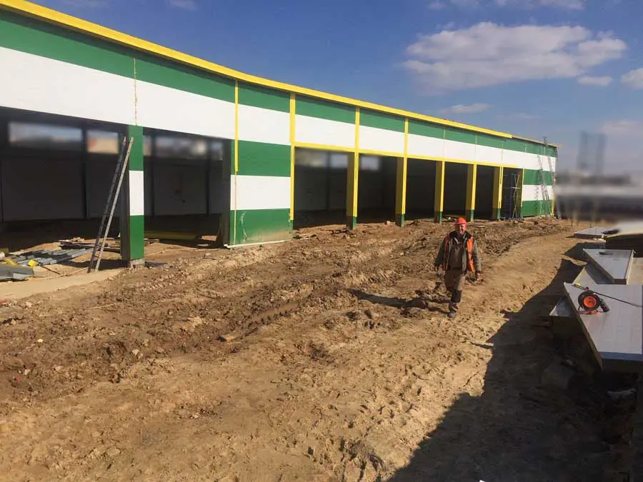 ПК «Веста» объявляет о монтаже быстровозводимого склада для хранения военной техники в г. Калуга, Россия