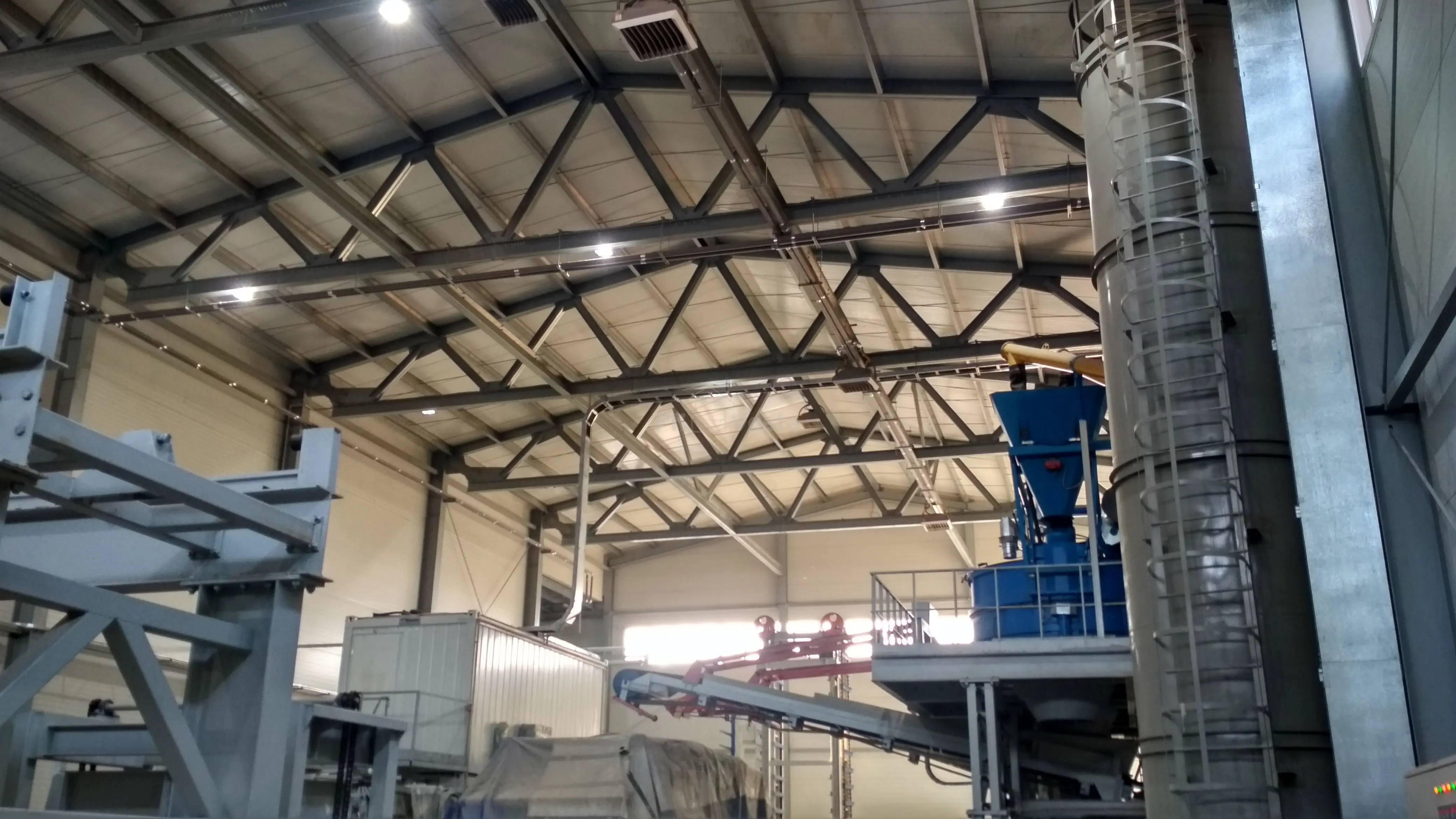 ПК Веста объявляет о завершение монтажа быстровозводимого промышленного комплекса/Складов 42Ш х 48Д х 11В по изготовлению дорожной плитки в г. Астана, Казахстан