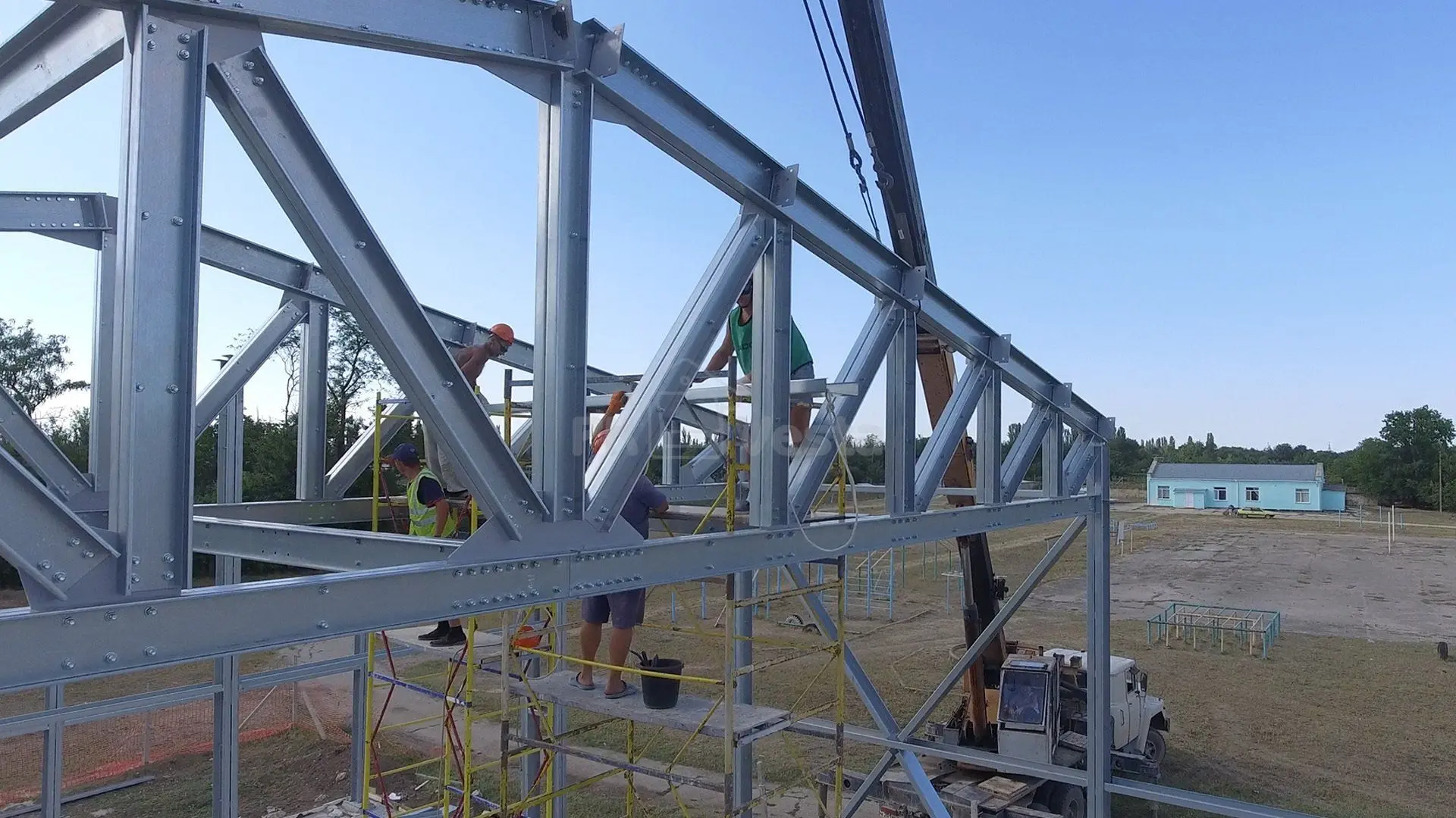 ПК «Веста» объявляет о презентации первого детского спорт зала 15 х 30 х 4.2/7 главе республики Крым в России - Сергею Аксенову