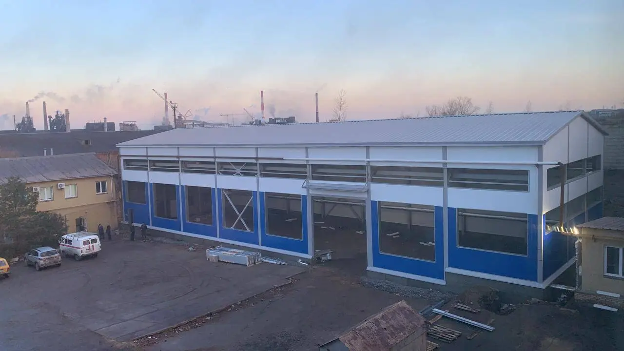 Завод ПК Веста объявляет о завершение монтажа быстровозводимого цеха 15.5Ш х 44Д х 8В для изготовления металлоконструкций в г. Магнитогорск, Россия