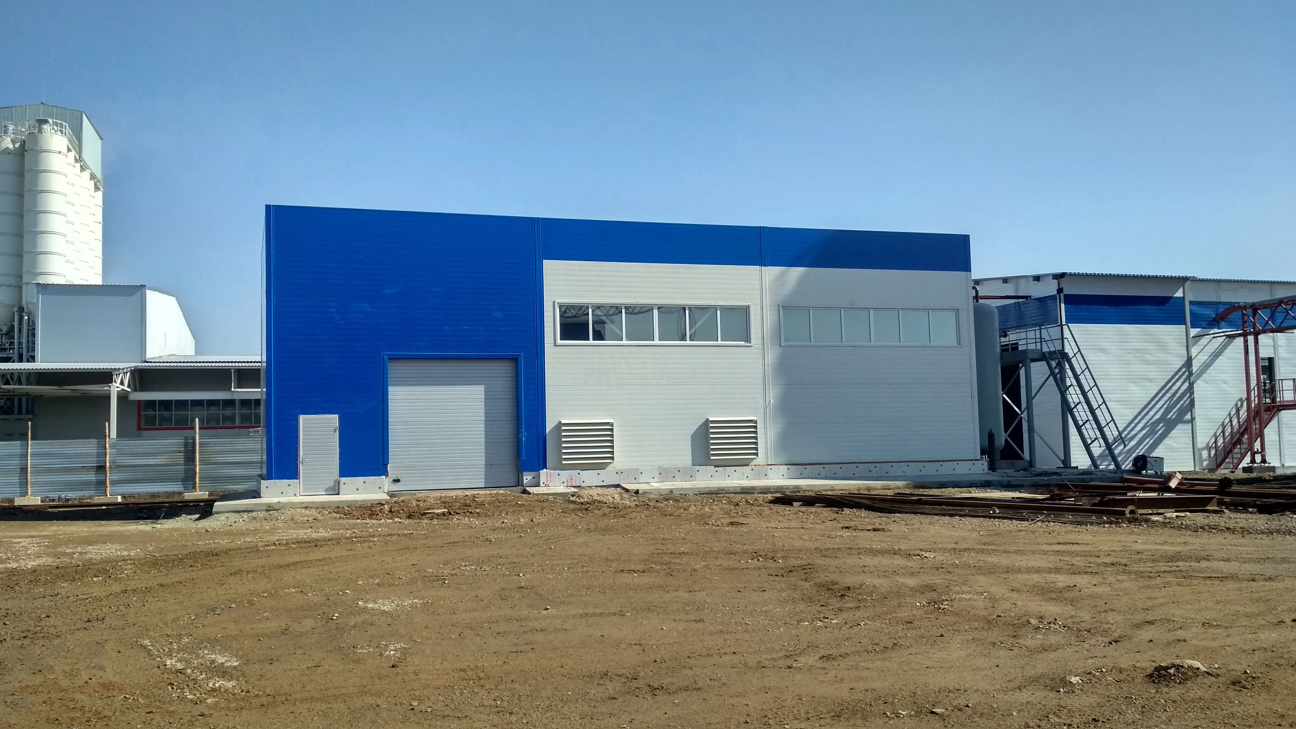 ПК Веста объявляет о завершение монтажа быстровозводимого промышленного комплекса/Складов 42Ш х 48Д х 11В по изготовлению дорожной плитки в г. Астана, Казахстан