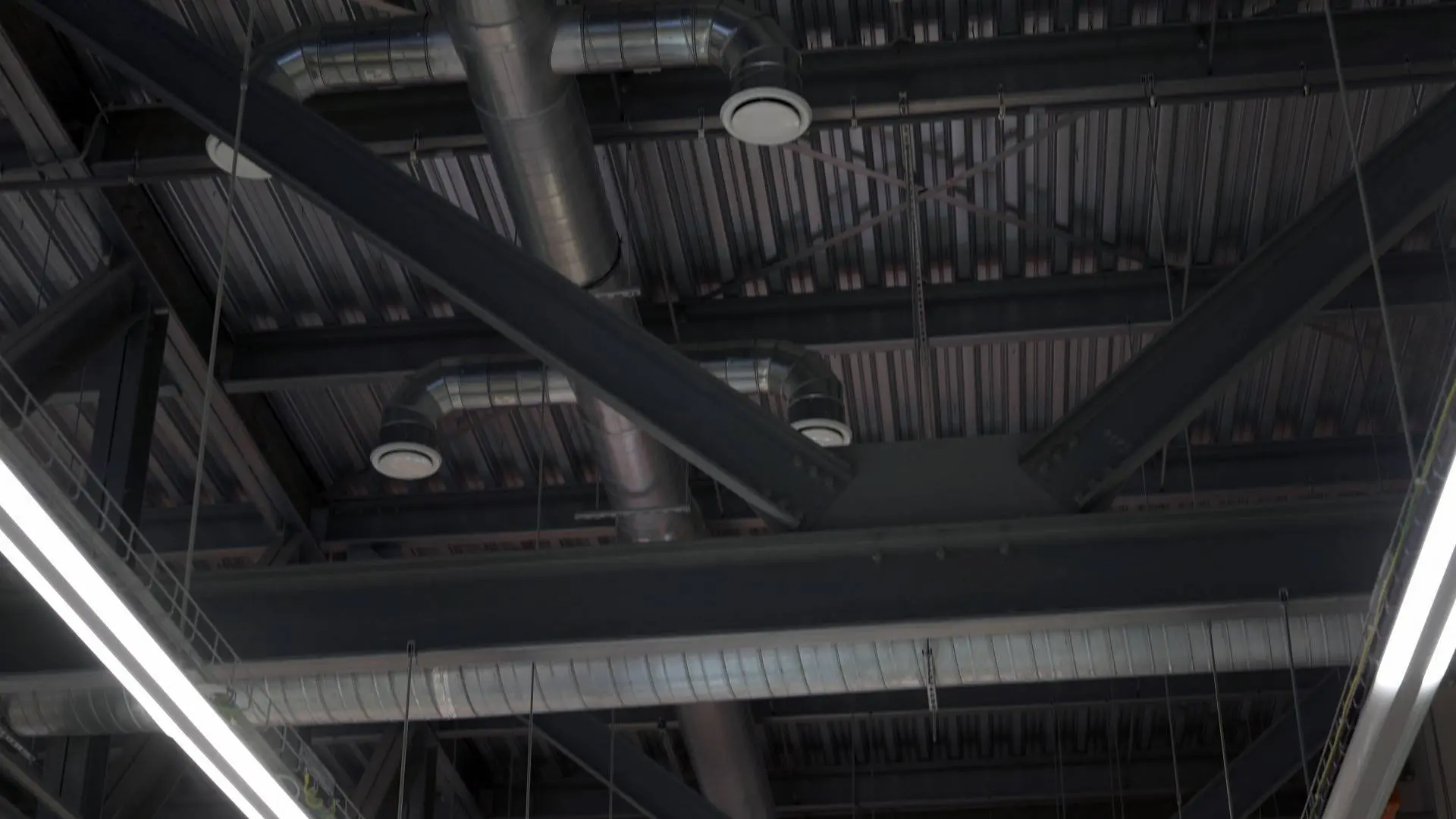 ПК «Веста» объявляет о завершение строительства быстровозводимого магазина 27 х 62 х 7.2 ПЯТЕРОЧКА в г. Пушкино, Россия