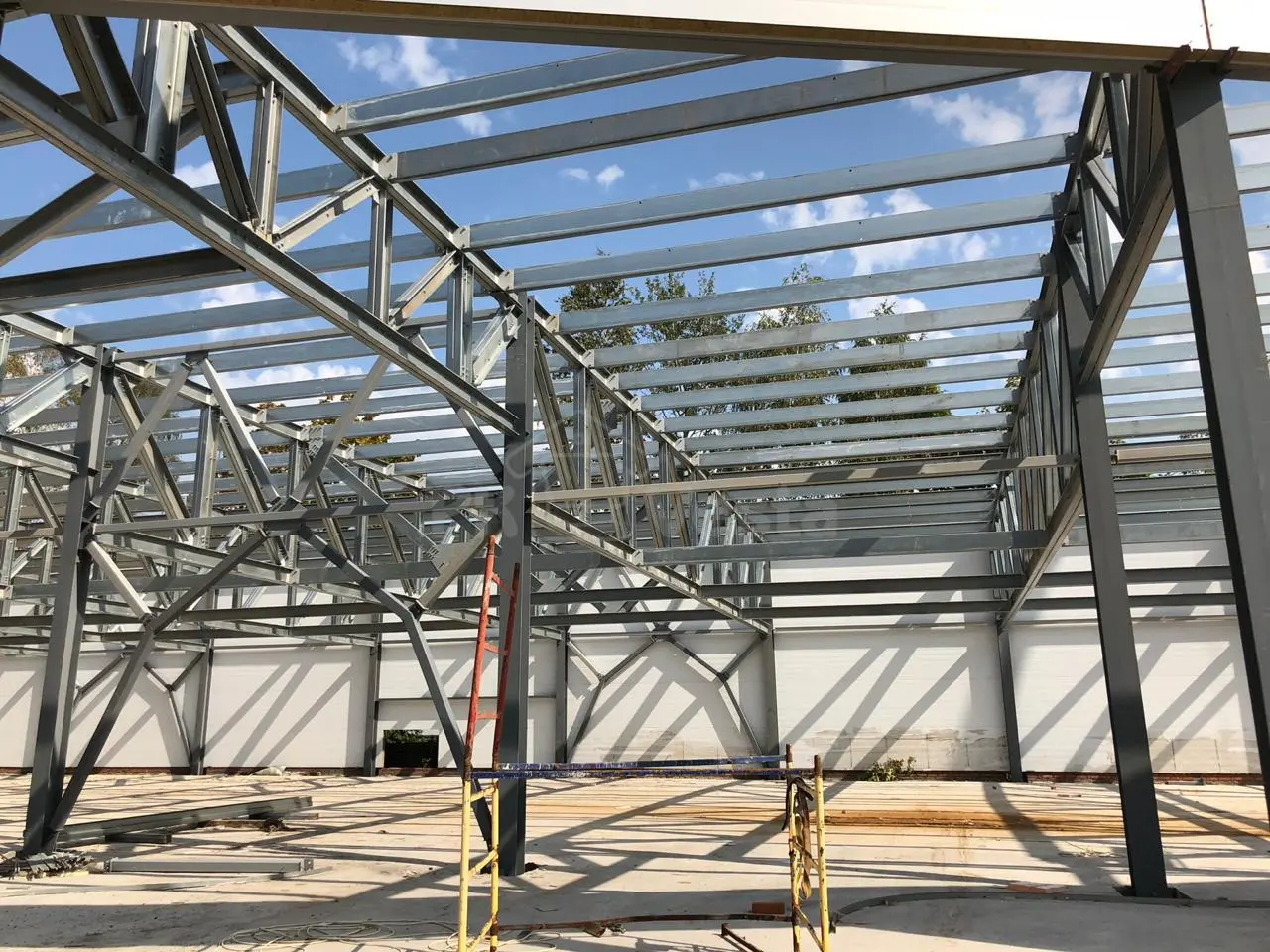 ПК «Веста» объявляет о завершение строительства быстровозводимого магазина 27 х 62 х 7.2 ПЯТЕРОЧКА в г. Пушкино, Россия