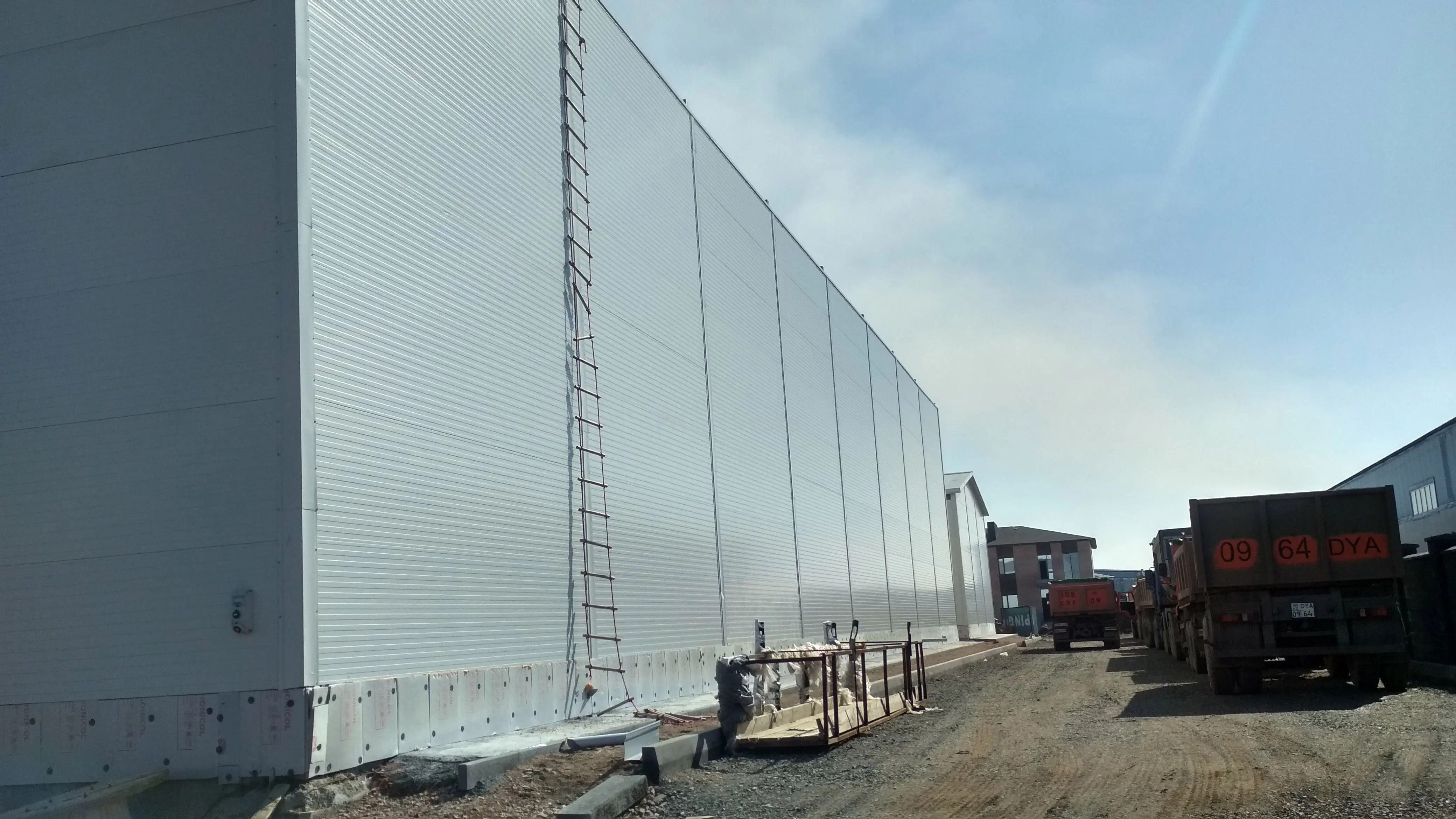 ПК Веста объявляет о завершение монтажа быстровозводимого промышленного комплекса/Складов 42Ш х 48Д х 11В по изготовлению дорожной плитки в г. Астана, Казахстан