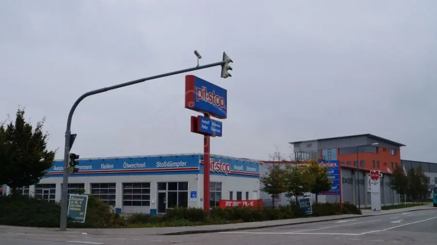 Фотосессия быстровозводимых зданий в Европе