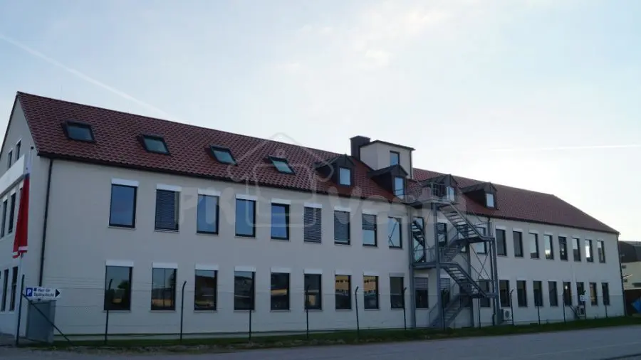 Фотосессия быстровозводимых зданий в Европе