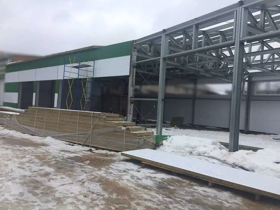 ПК «Веста» объявляет о монтаже быстровозводимого склада для хранения военной техники в г. Калуга, Россия