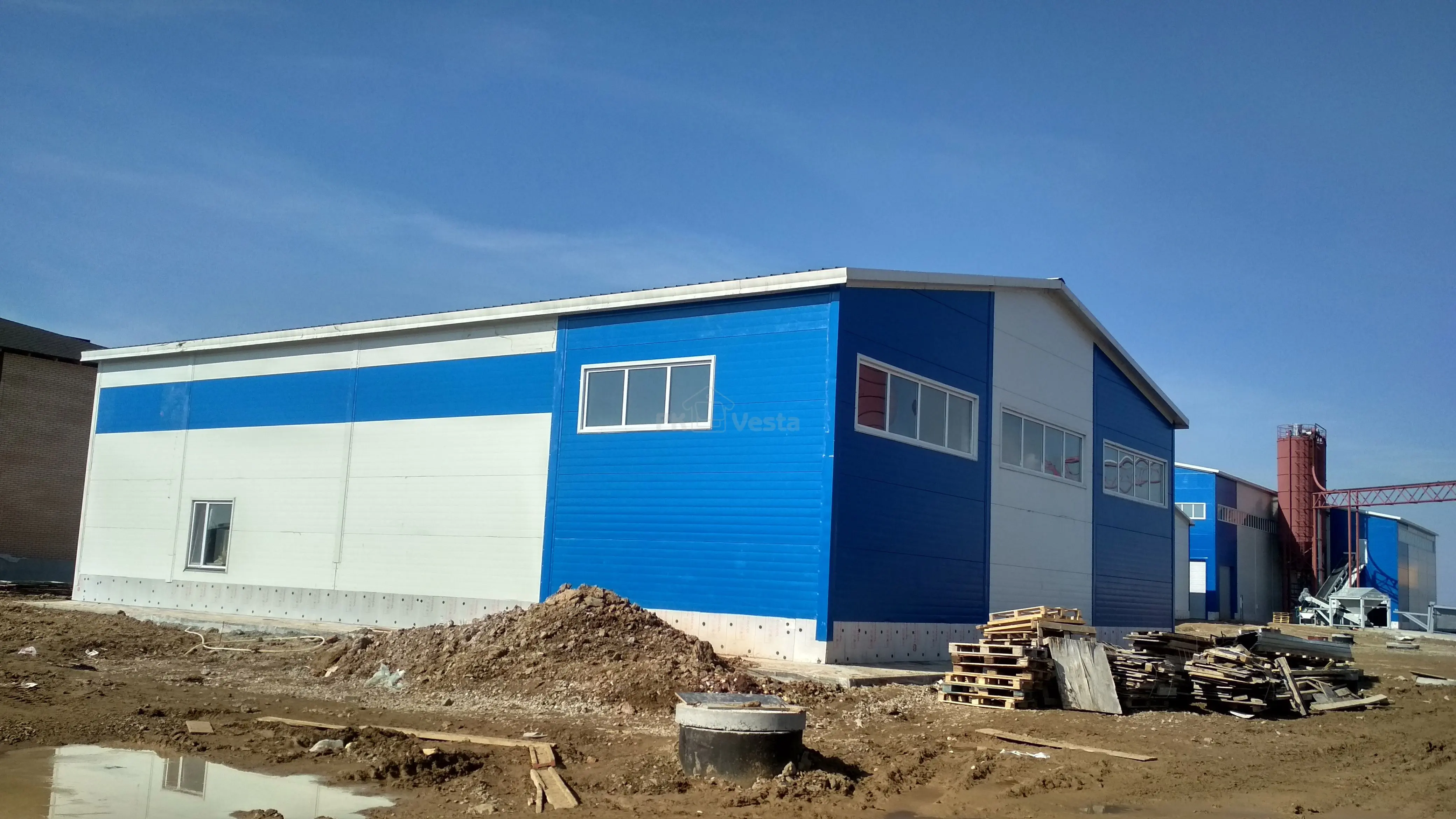 ПК Веста объявляет о завершение монтажа быстровозводимого промышленного комплекса/Складов 42Ш х 48Д х 11В по изготовлению дорожной плитки в г. Астана, Казахстан