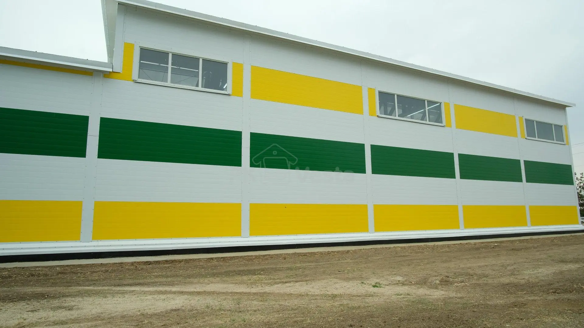 ПК «Веста» объявляет о презентации первого детского спорт зала 15 х 30 х 4.2/7 главе республики Крым в России - Сергею Аксенову