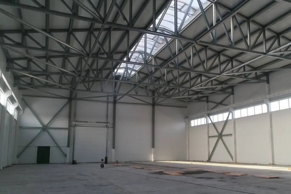 Завод ПК Веста объявляет о завершении монтажа быстровозводимого завода/офиса 24х60х8 по изготовлению солнечных батарей в г. Аксай, Казахстан