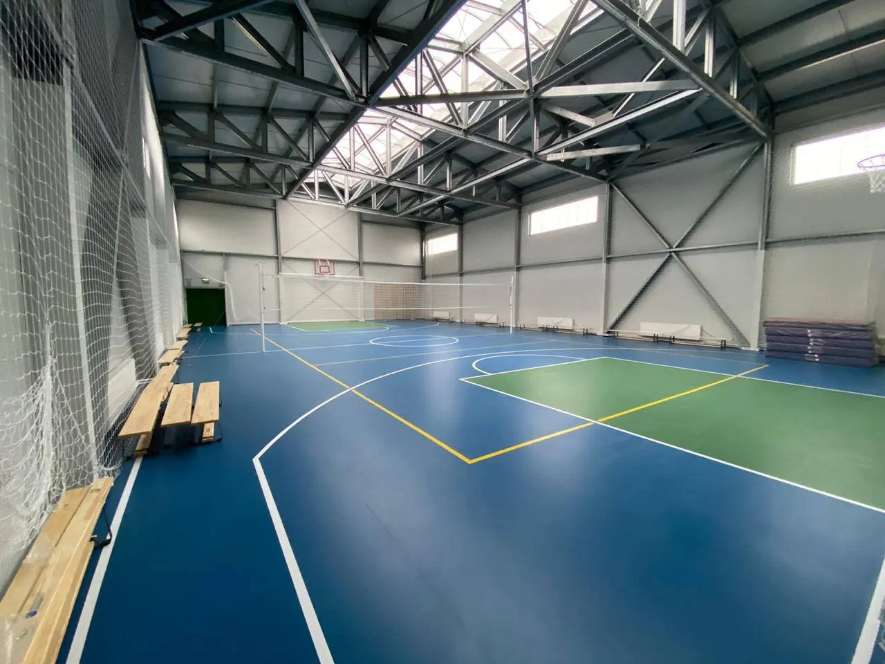 ПК Веста объявляет о завершение монтажа быстровозводимого спортивного зала 15х30х6 в селе Сары-Баш, Крым, Россия