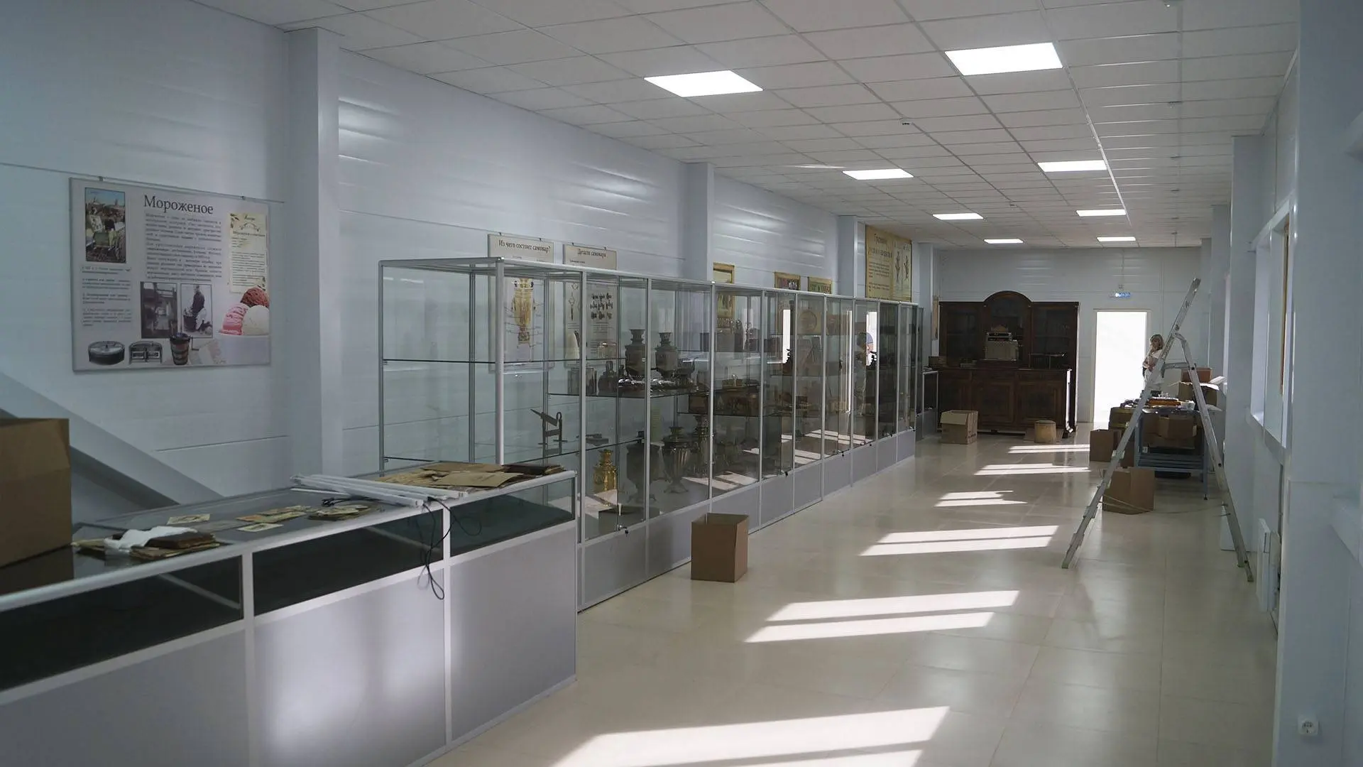 ПК Веста объявляет о завершении монтажа быстровозводимого show-room для пряников 5х25х3 из ЛСТК в г. Тула, Россия