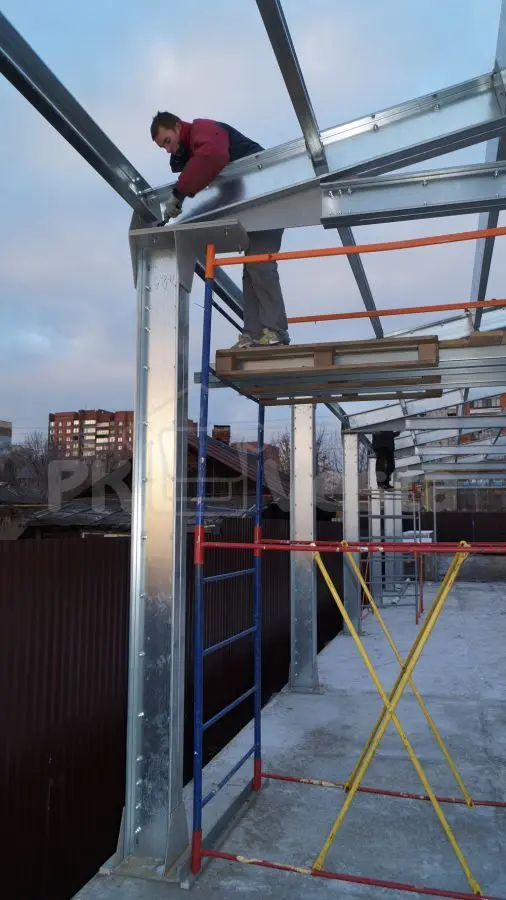 ПК «Веста» объявляет о завершении монтажа каркаса для быстровозводимого завода по изготовлению корма для рыб в г. Тула, Россия