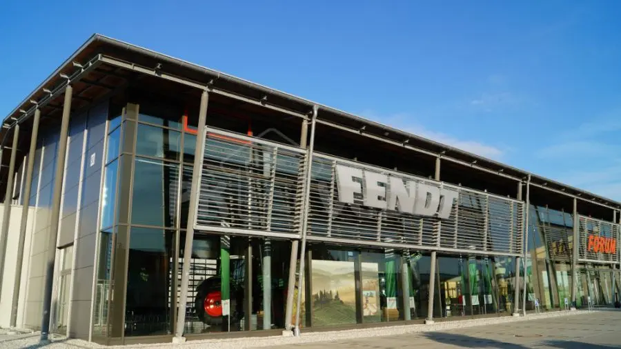 Фотосессия быстровозводимых зданий в Европе