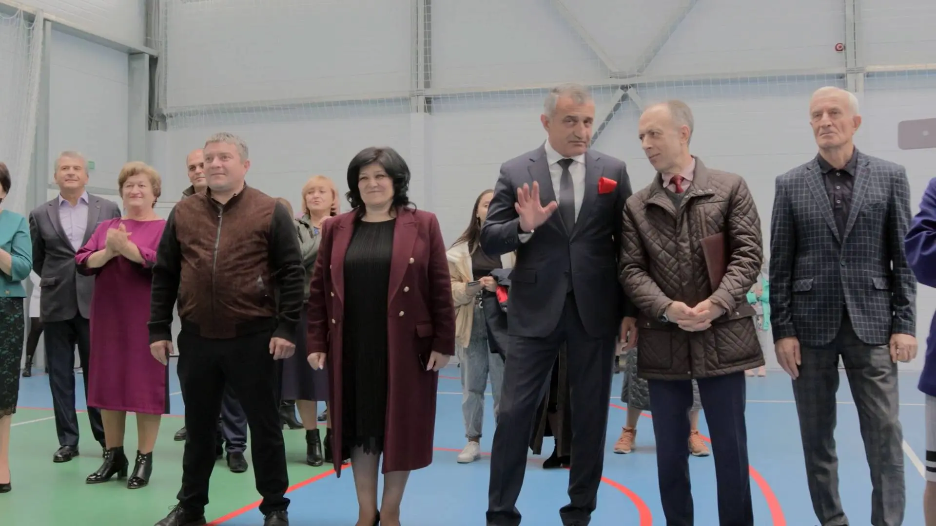 Завод ПК Веста объявляет об экспортном заказе быстровозводимого типового спортивного зала 15х30х7.2 в г. Цхинвал, республика Южная Осетия.