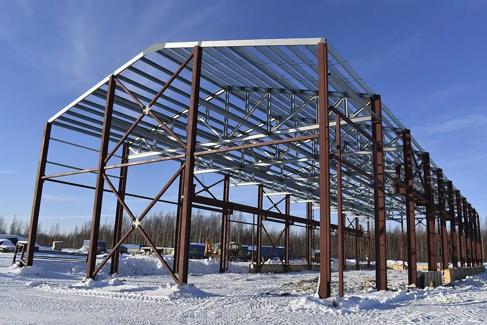 114. Цех по ремонту оборудования для нефтяных месторождений 18 х 60 х 8.9 в г. Нефтеюганск, Россия